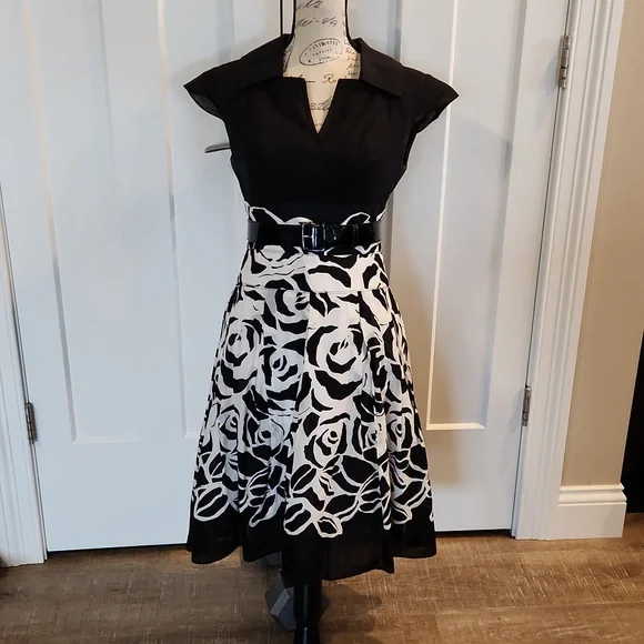 floral dress white house black market White House Black Market Size 4 Black Floral Women Dress